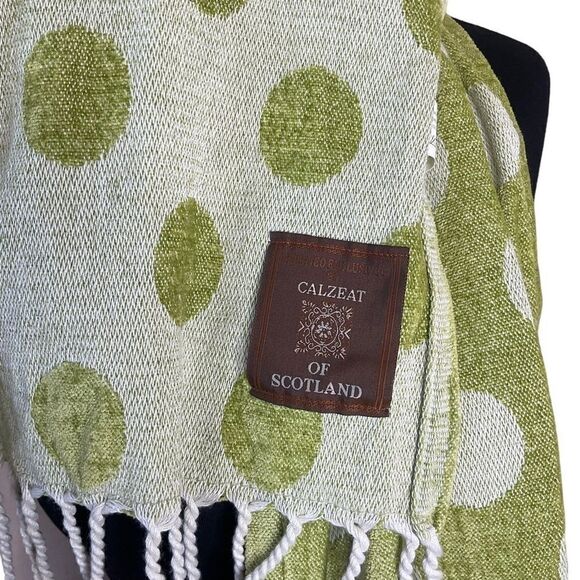 Calzeat of Scotland Scarf Green and Cream Polka Dot Fringe - Picture 7 of 10